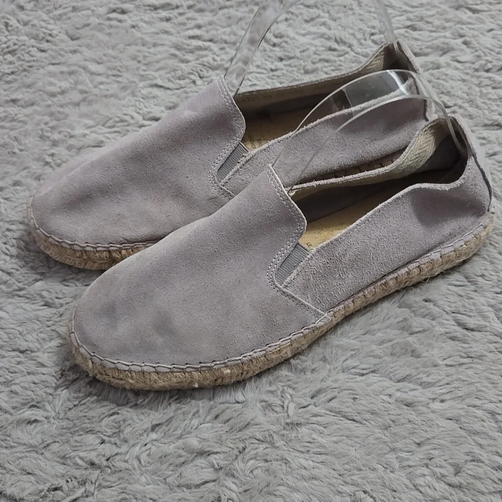 Fabiolas made in Spain handmade suede espadrilles - size 10